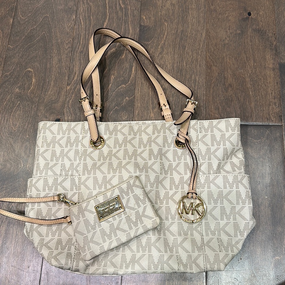 Michael Kors Purse and coin pouch